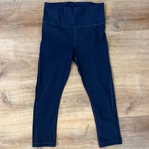 Athleta Ultimate Stash Pocket Capri Size XS Navy